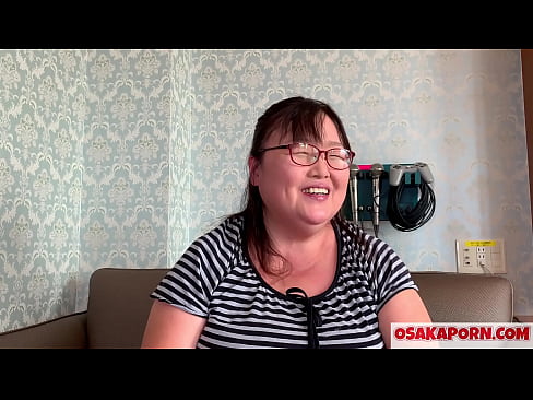 ❤️ La mare japonesa grassa ensenya les seves grans pits i gaudeix d'una joguina sexual. Una mare asiàtica de 51 anys parla de la seva experiència sexual. Yukiko 1 OSAKAPORN milf grassa ❤ Porno preciós a nosaltres ️❤