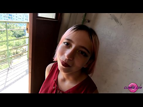 ❤️ Student Sensual xucla un desconegut a l'Outback - Cum a la cara ❤ Porno preciós a nosaltres ️❤